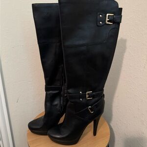 G by Guess Black Heeled Boots with Sleek Design